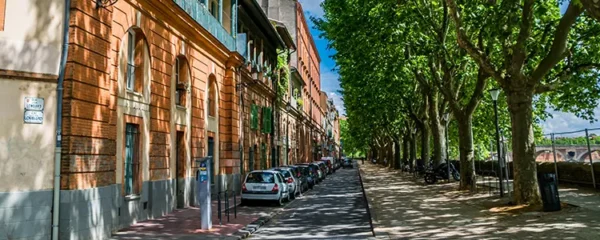 Pourquoi devriez-vous découvrir Toulouse en voiture de location ?