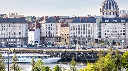 quels-sont-les-incontournables-de-nantes-que-vous-pouvez-visiter-en-voiture-de-location
